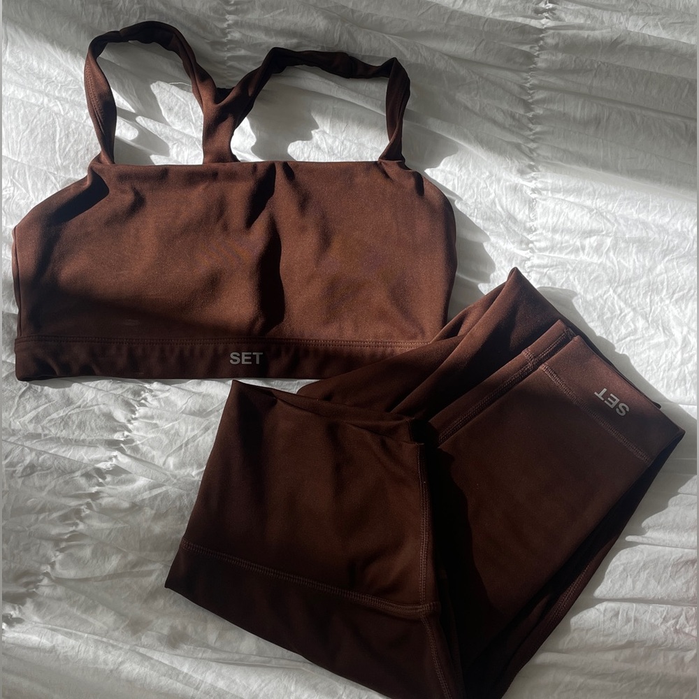 Women’s LUXFORM Racer box bra & leggings in Coco